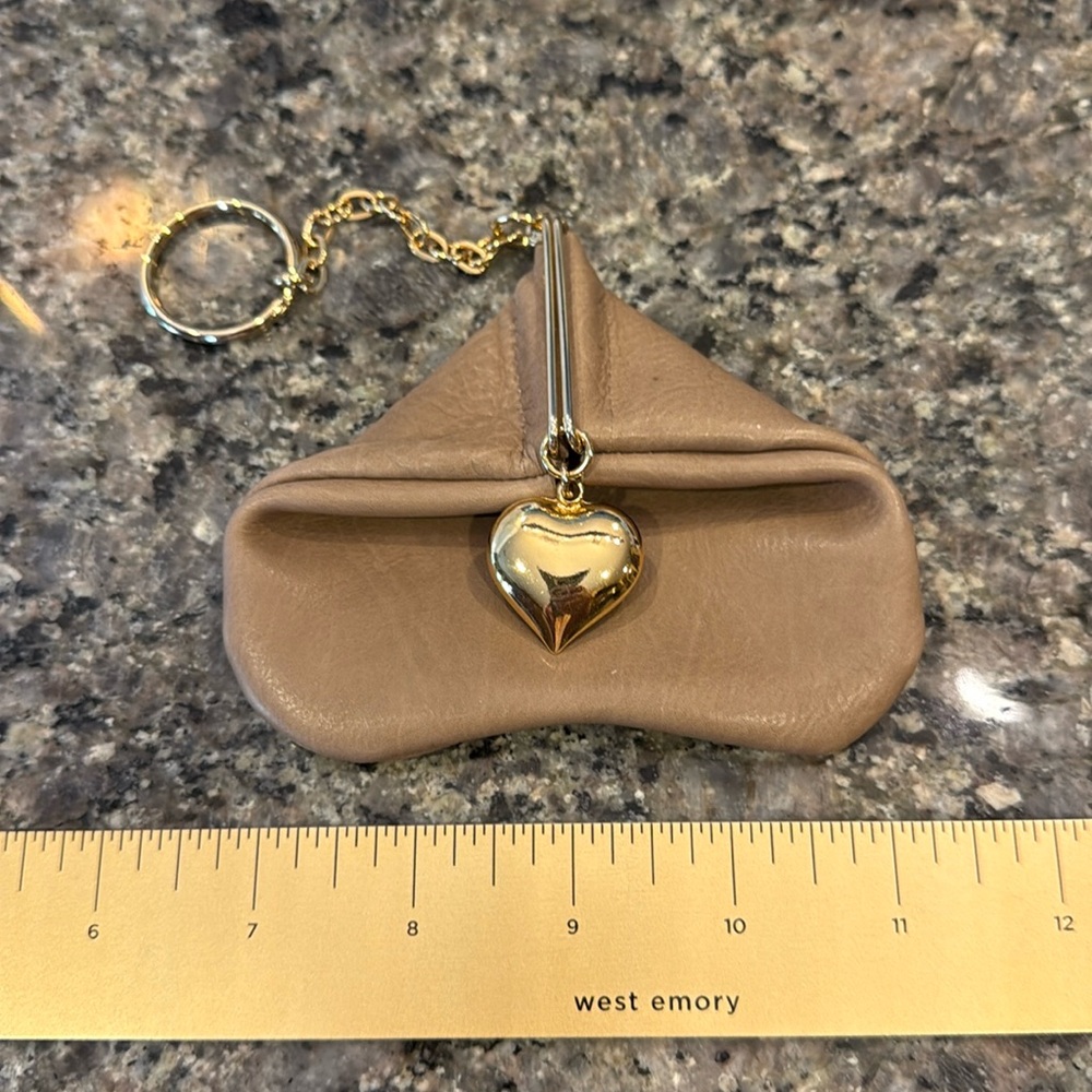 Vintage Fiocchi Triangular leather heart coin purse